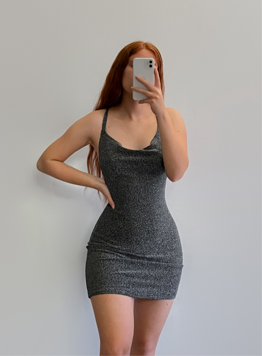 Dress goddes gris