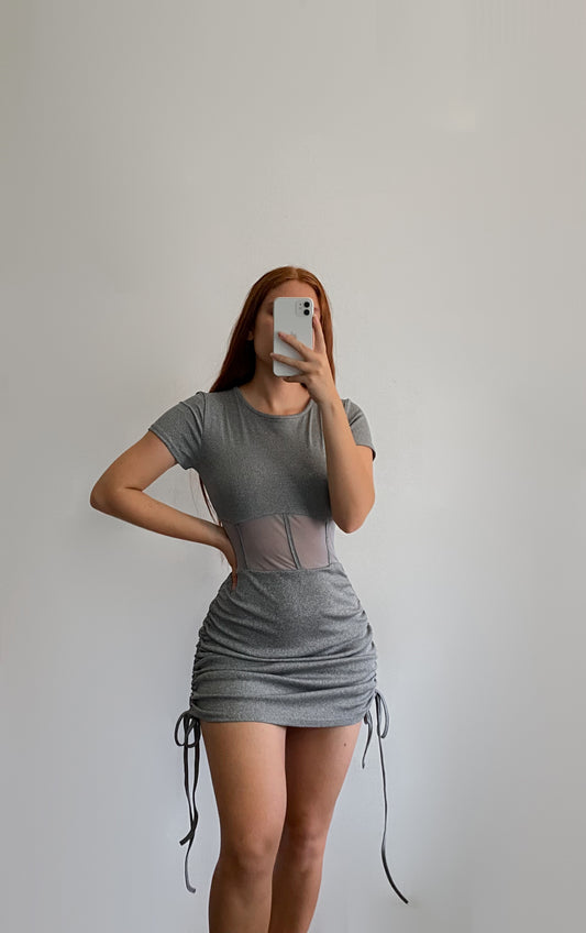 Vestido ajustable gris