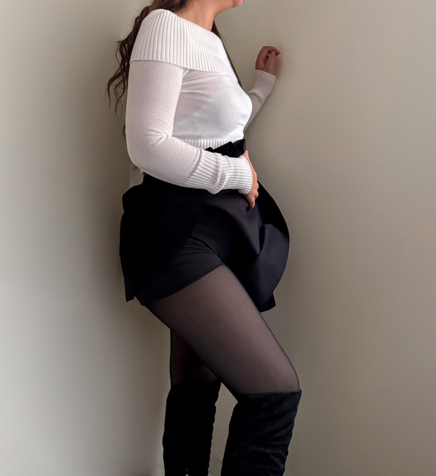 Falda short gamuza negra