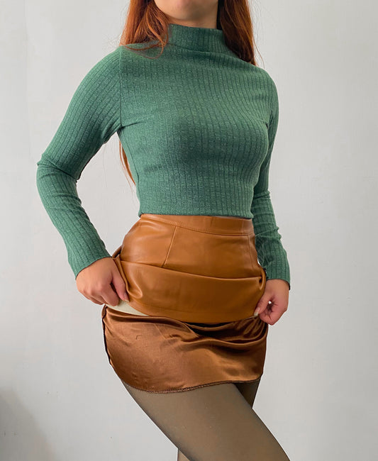 Falda de cuero